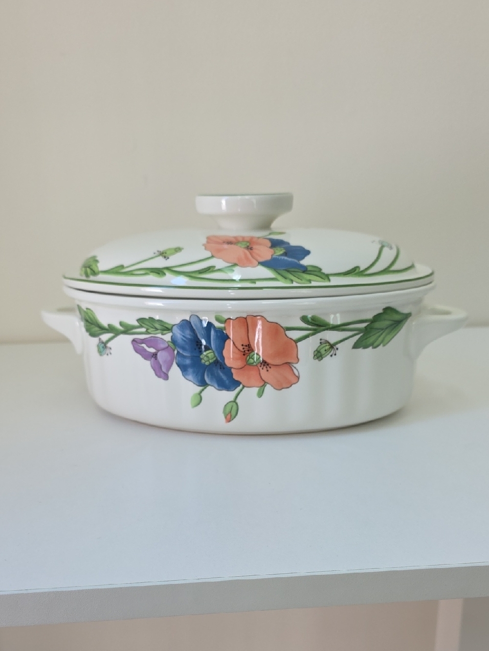 Villeroy & Boch Amapola 2 Quart Ribbed Oval Covered Casserole - Picture 11 of 12